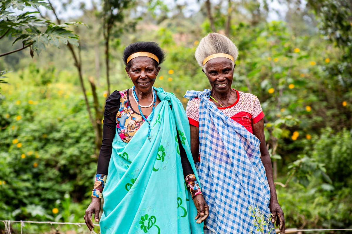 Experience Rwanda’s Heritage – Hands-On Traditional Clothing